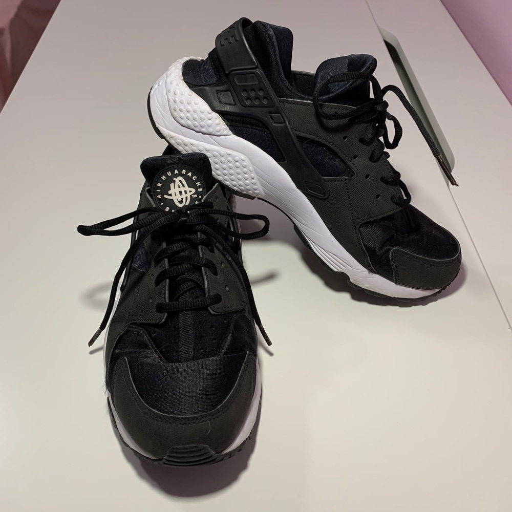 Women’s Air Huarache
 ⠀⠀⠀⠀⠀⠀⠀⠀⠀⠀⠀⠀